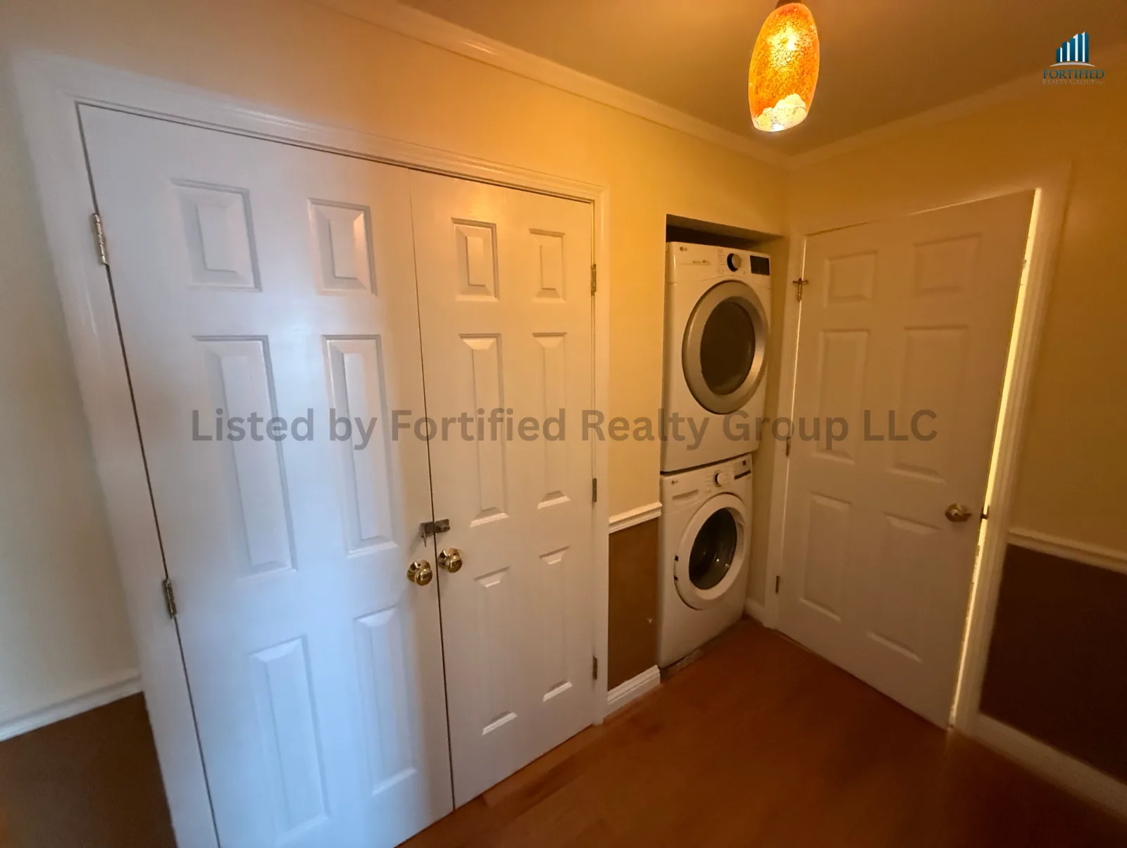 Laundry — 1556 North Main St #11, Fall River MA