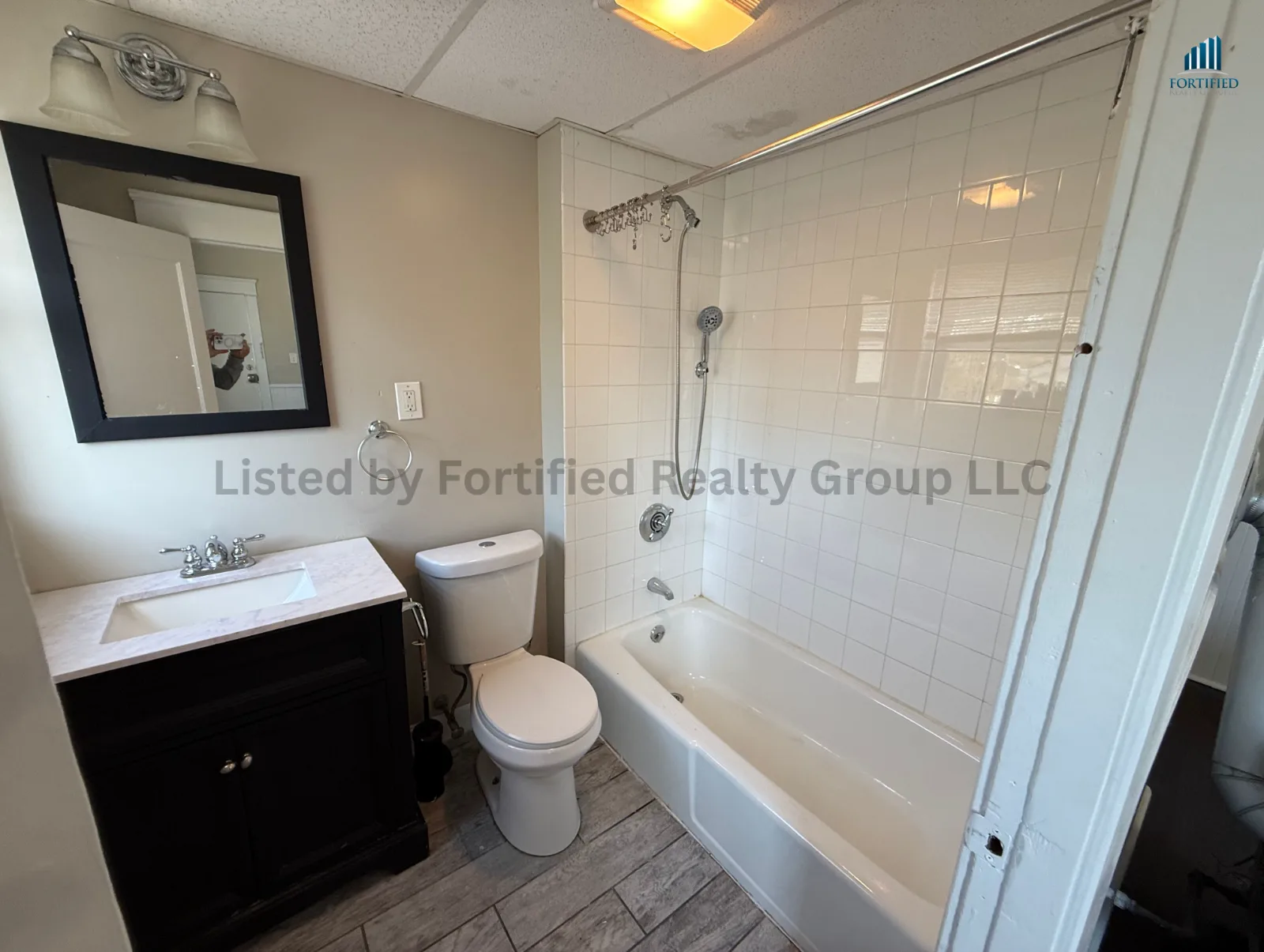 Bathroom — 170 King St #2, Fall River MA