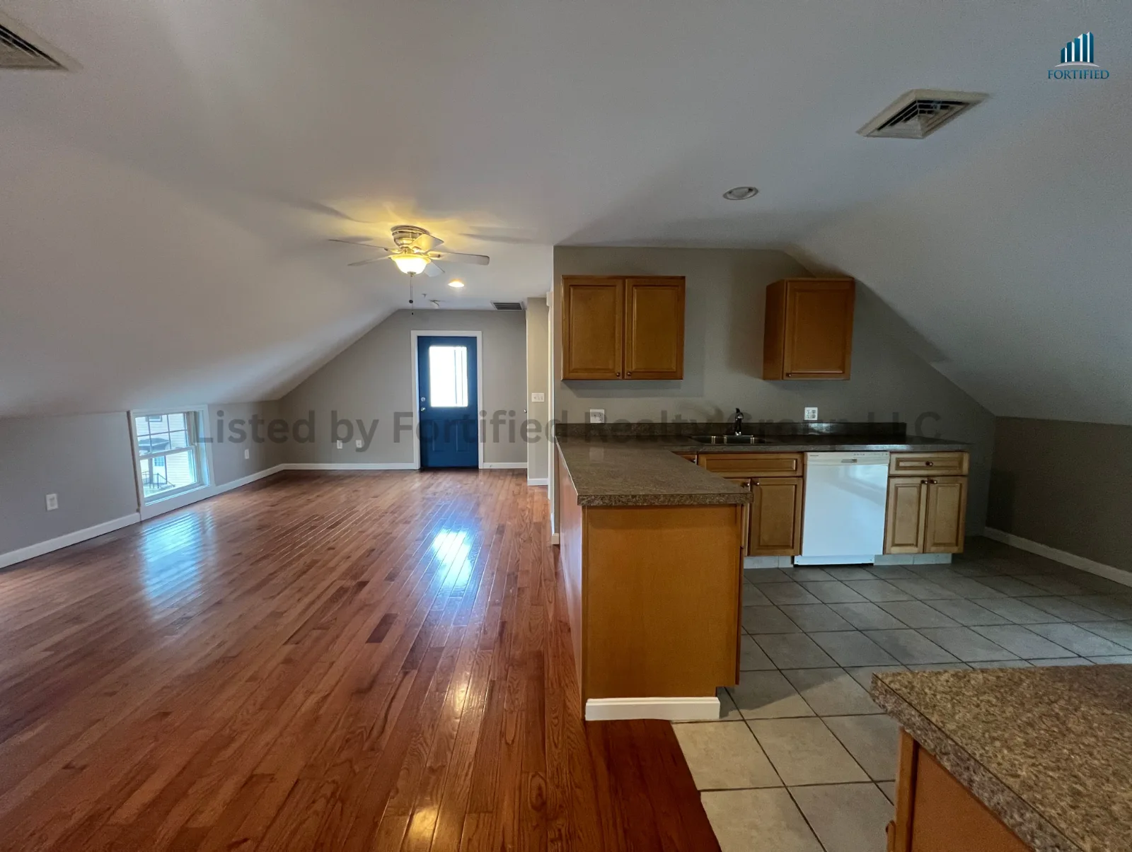 21 Pear St, Apt 3, Fall River, MA 02720 — hero photo