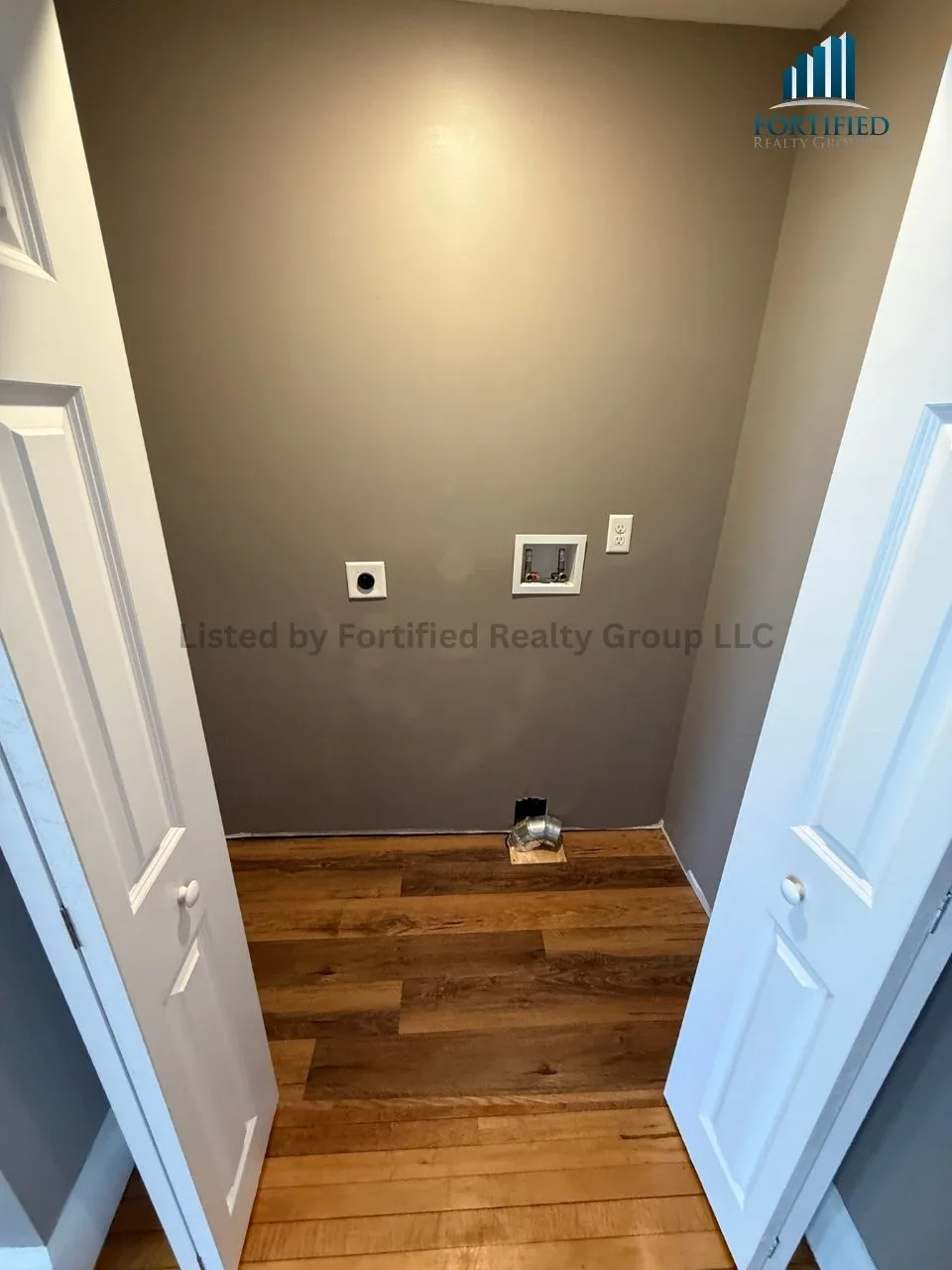 Laundry — 219 Purchase St #Unit 1R, Fall River MA