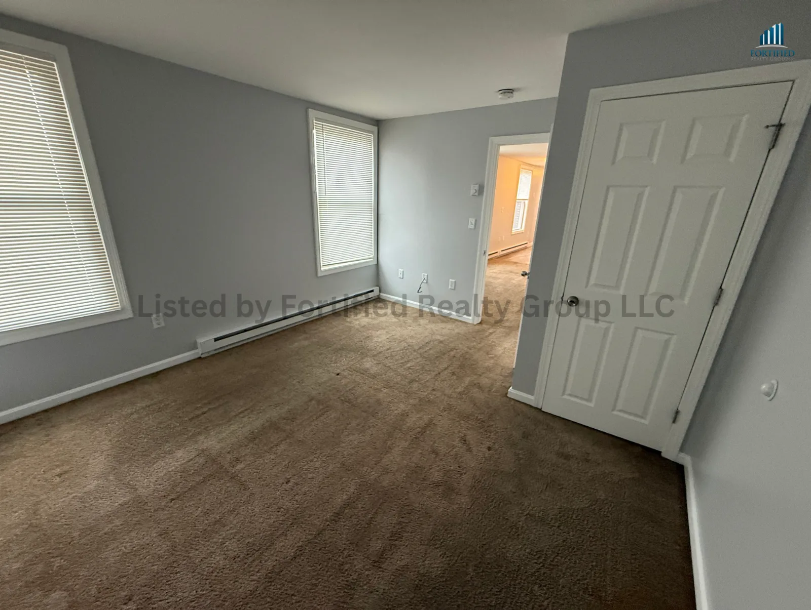 2448 South Main St, Apt Apt 14, Fall River, MA 02724 — hero photo