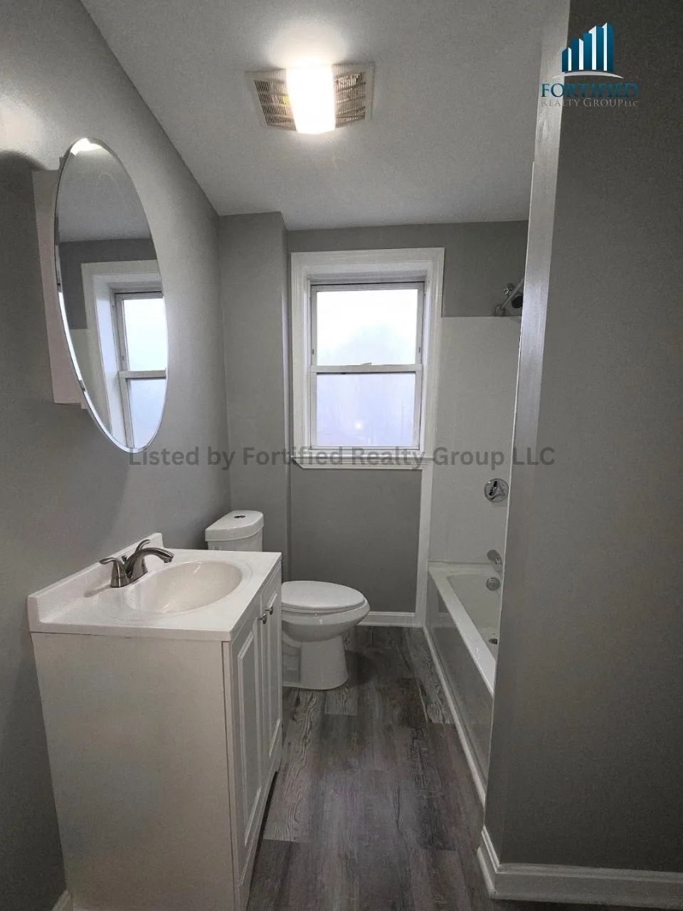 Bathroom — 25 Saxon St #2, Fall River MA