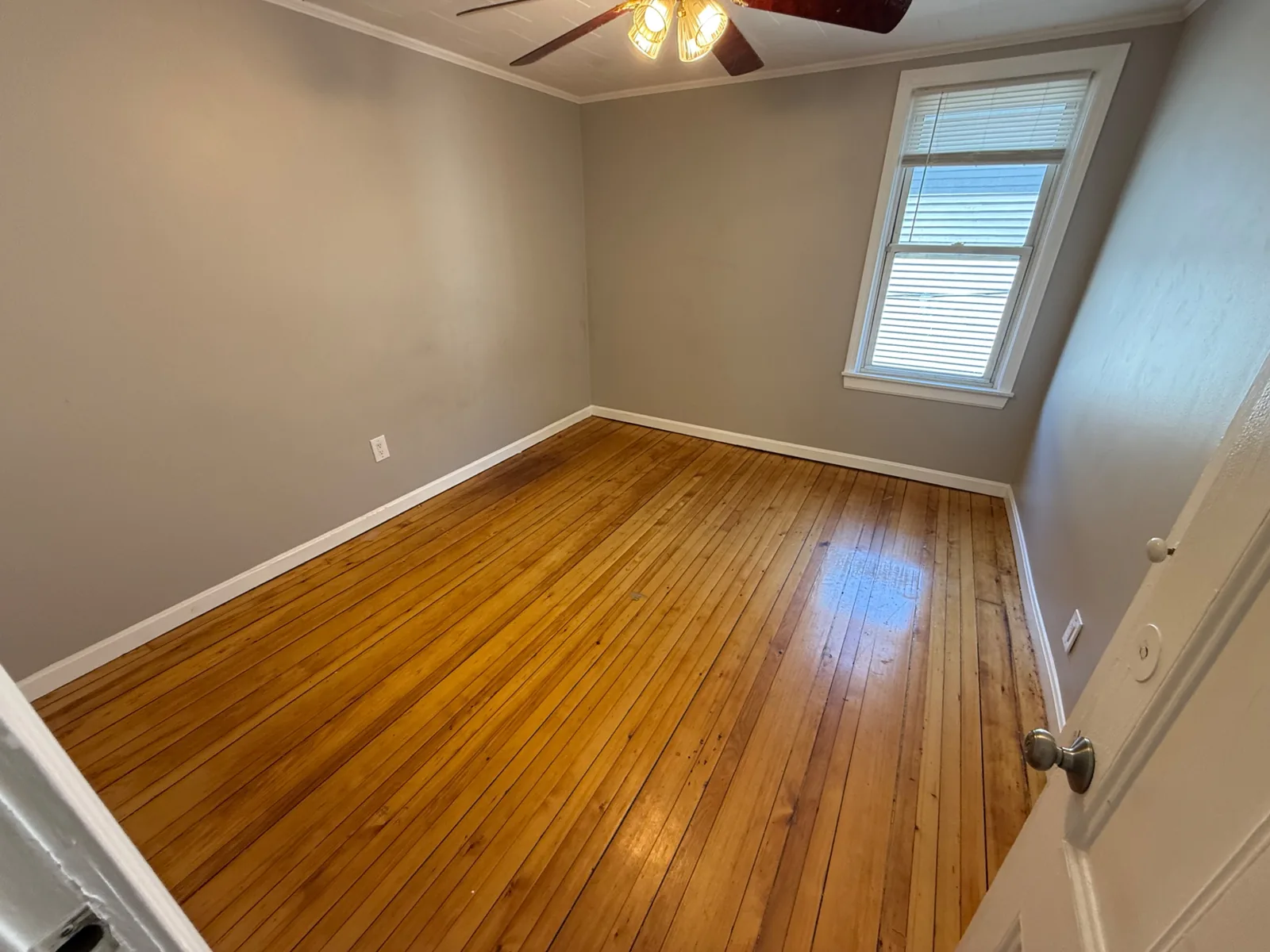 Bedroom 2 — 318 Broadway #2, Fall River MA