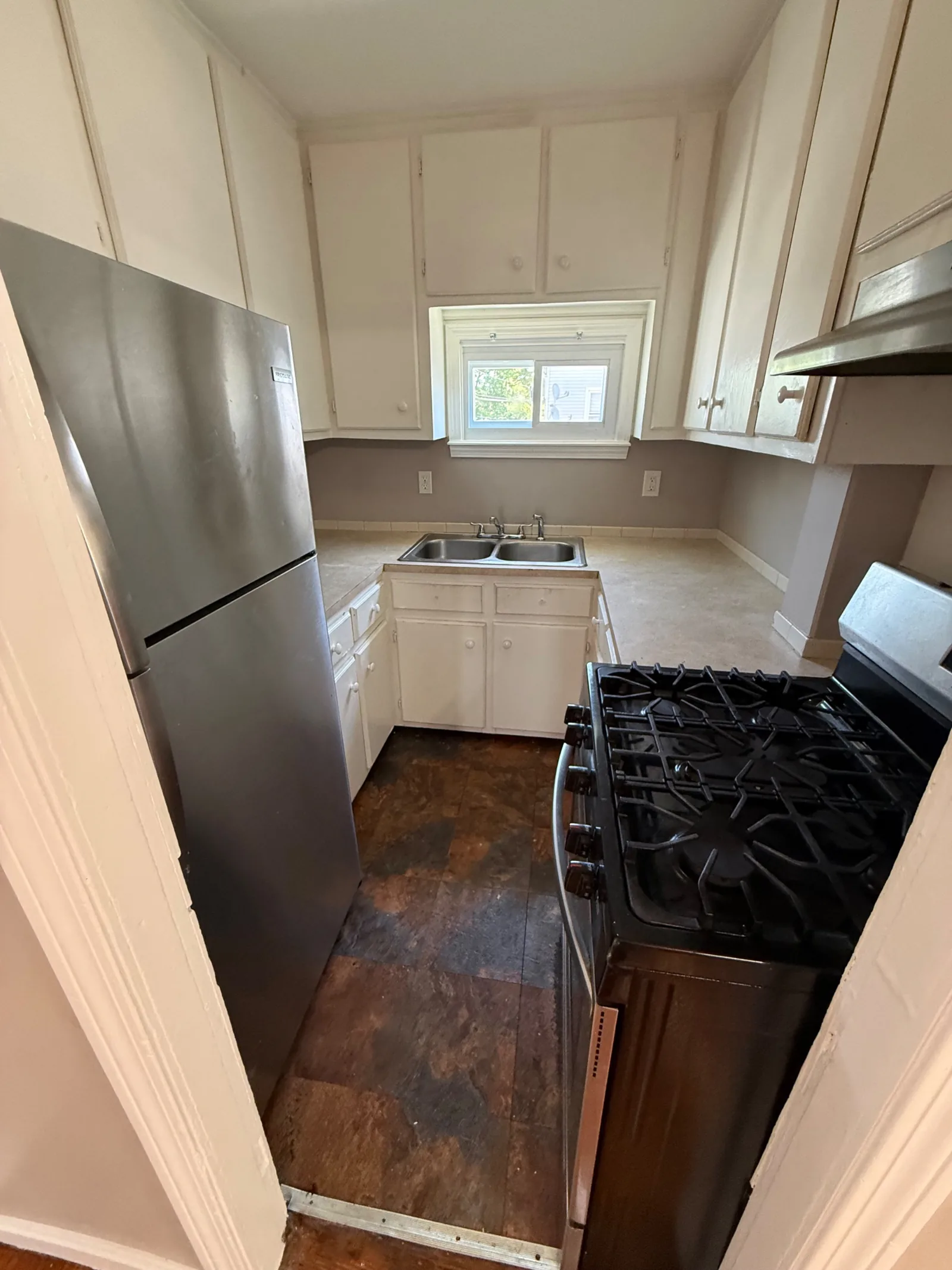 Kitchen — 318 Broadway #2, Fall River MA