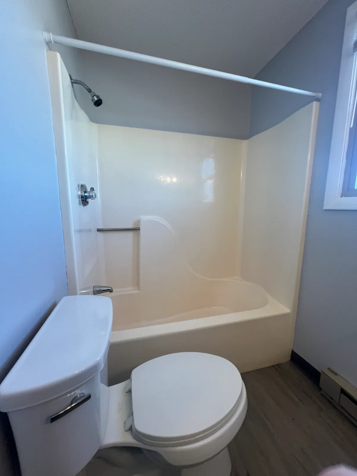 Bathroom — 360 Buffinton St #8, Fall River MA