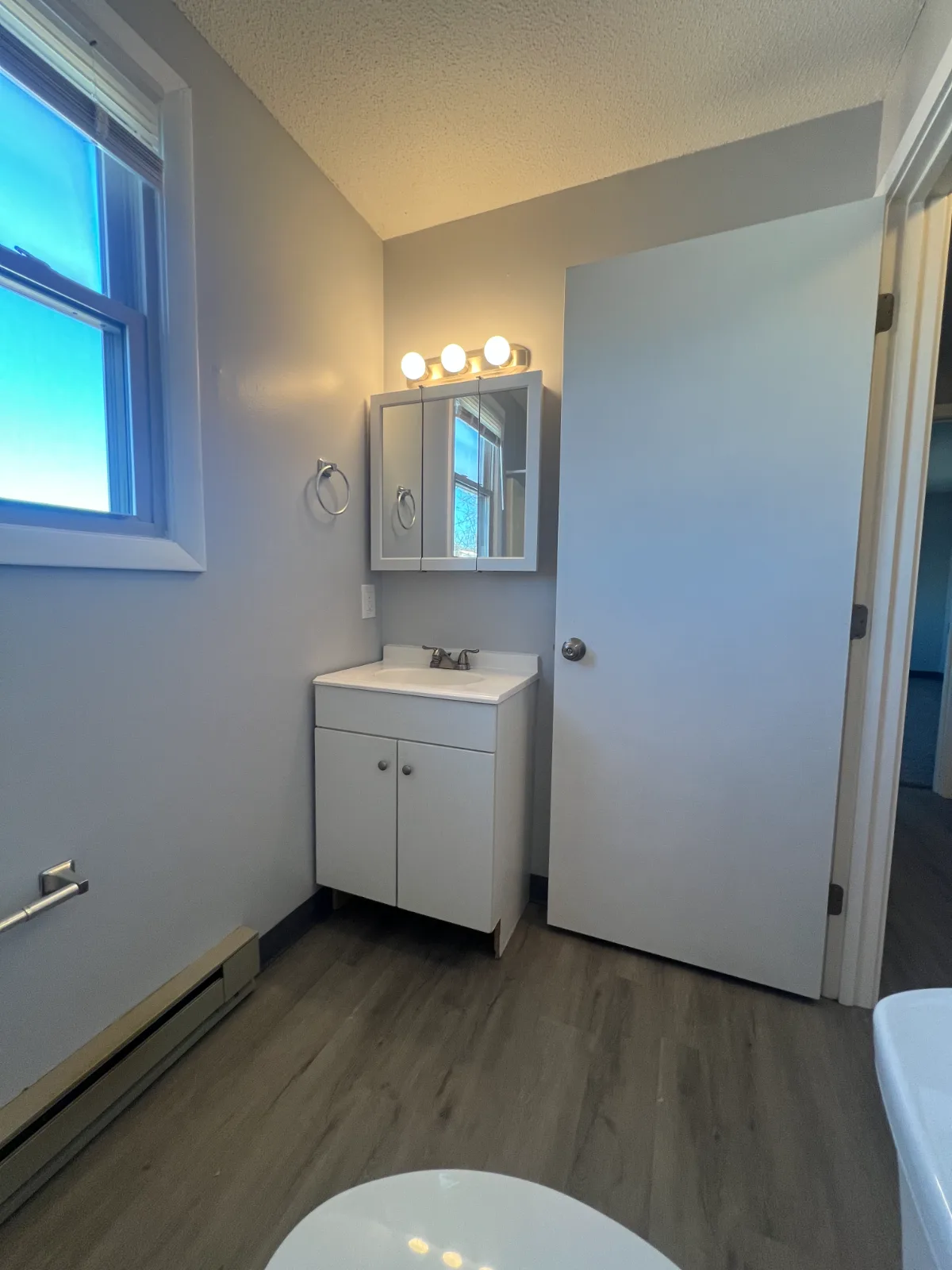Bathroom — 360 Buffinton St #8, Fall River MA