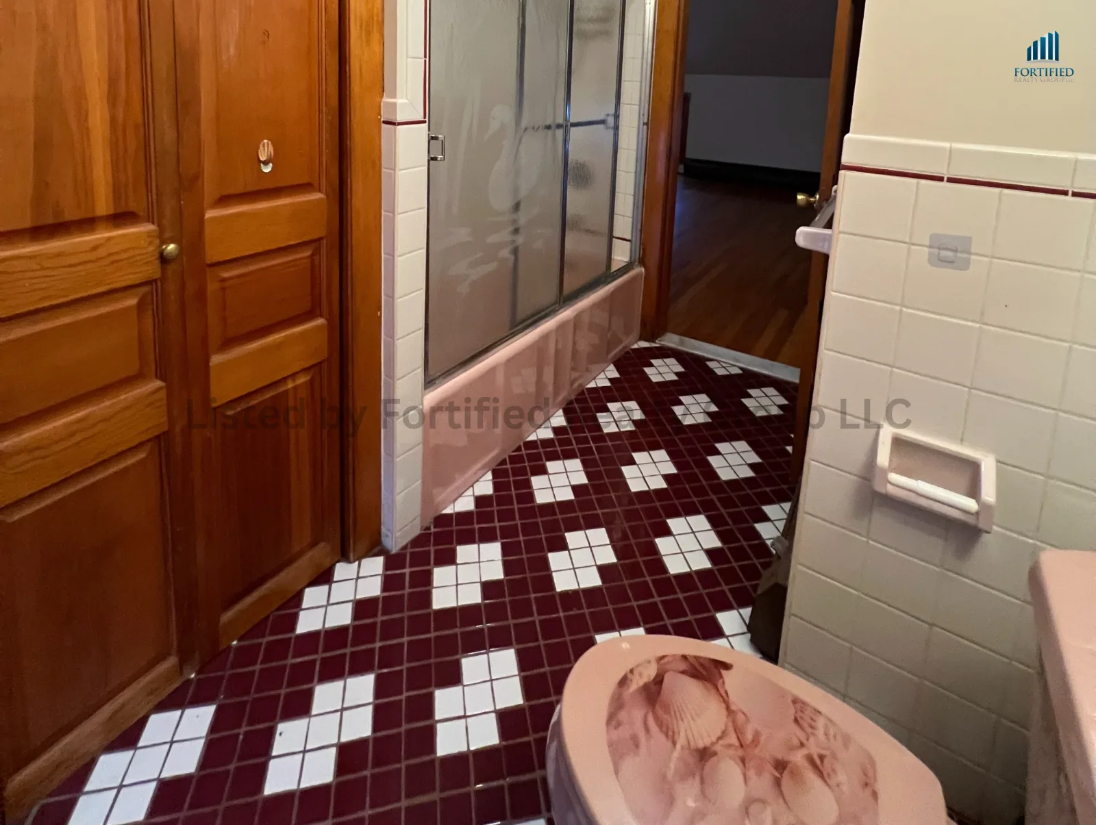 Bathroom — 455 Middle St #Apt 3, Fall River MA