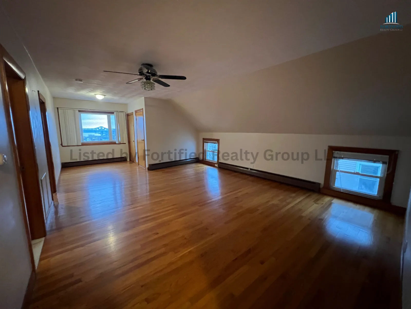 Living room — 455 Middle St #Apt 3, Fall River MA