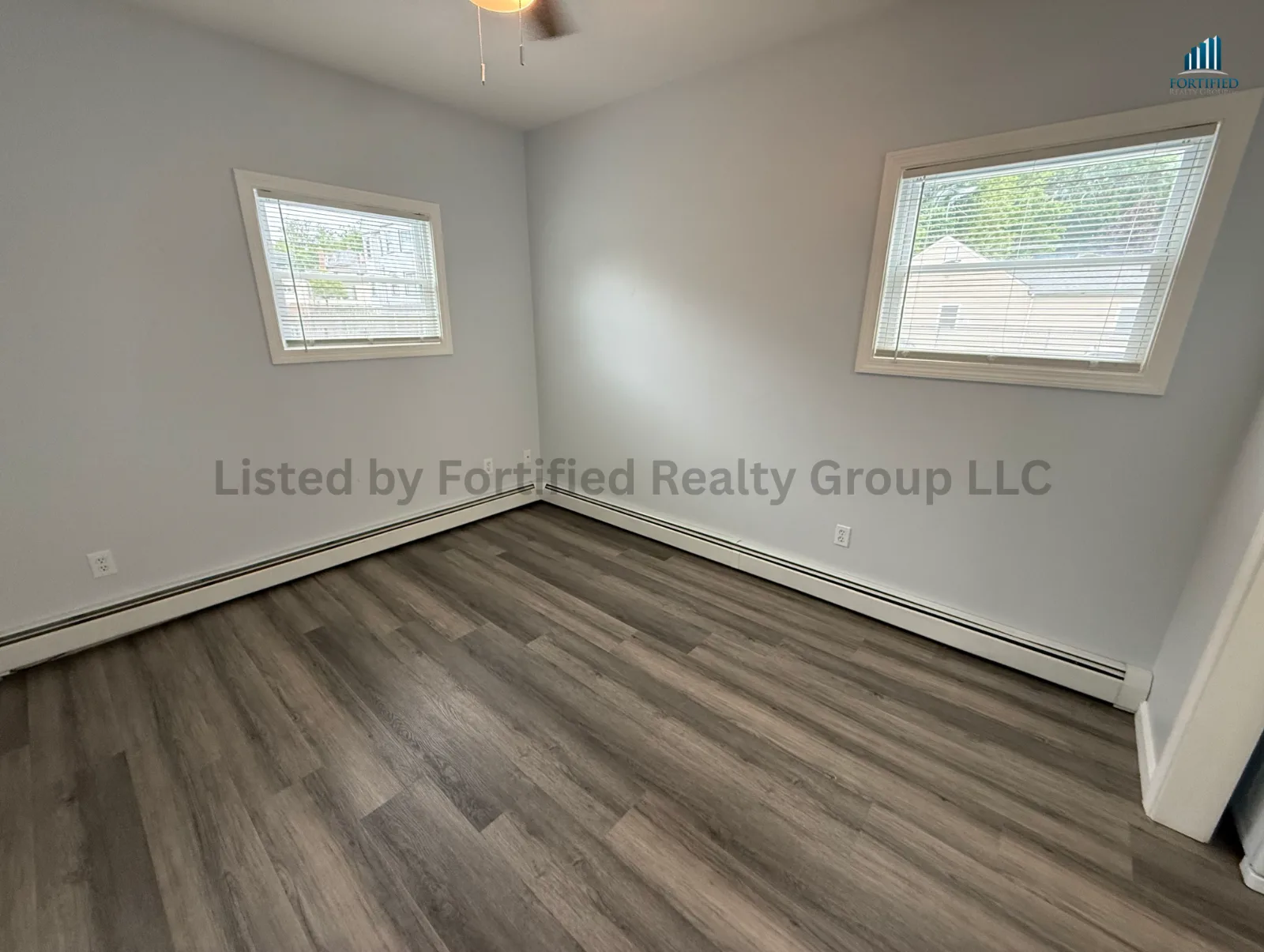 Living room — 550 Maple St #1R, Fall River MA