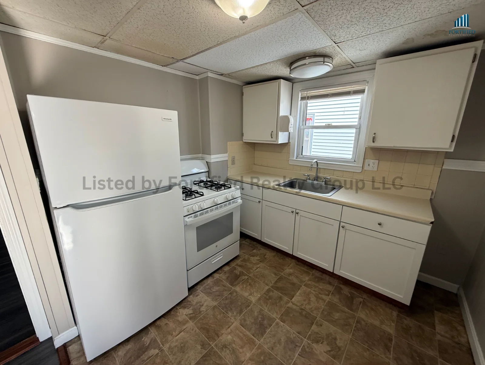 Kitchen — 77 Massasoit St #2R, Fall River MA