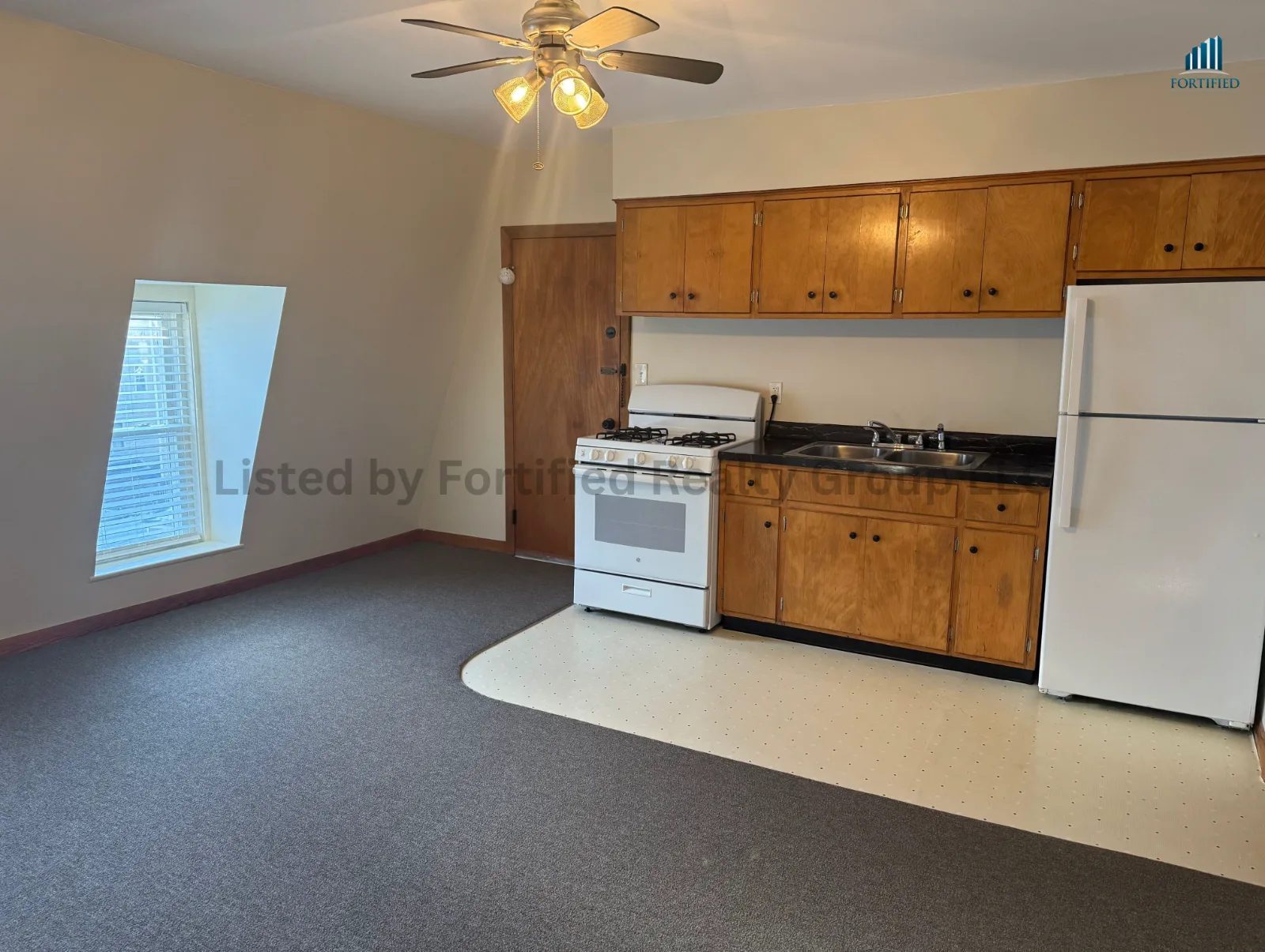 825 Plymouth Ave, Apt 3, Fall River, MA 02721 — hero photo