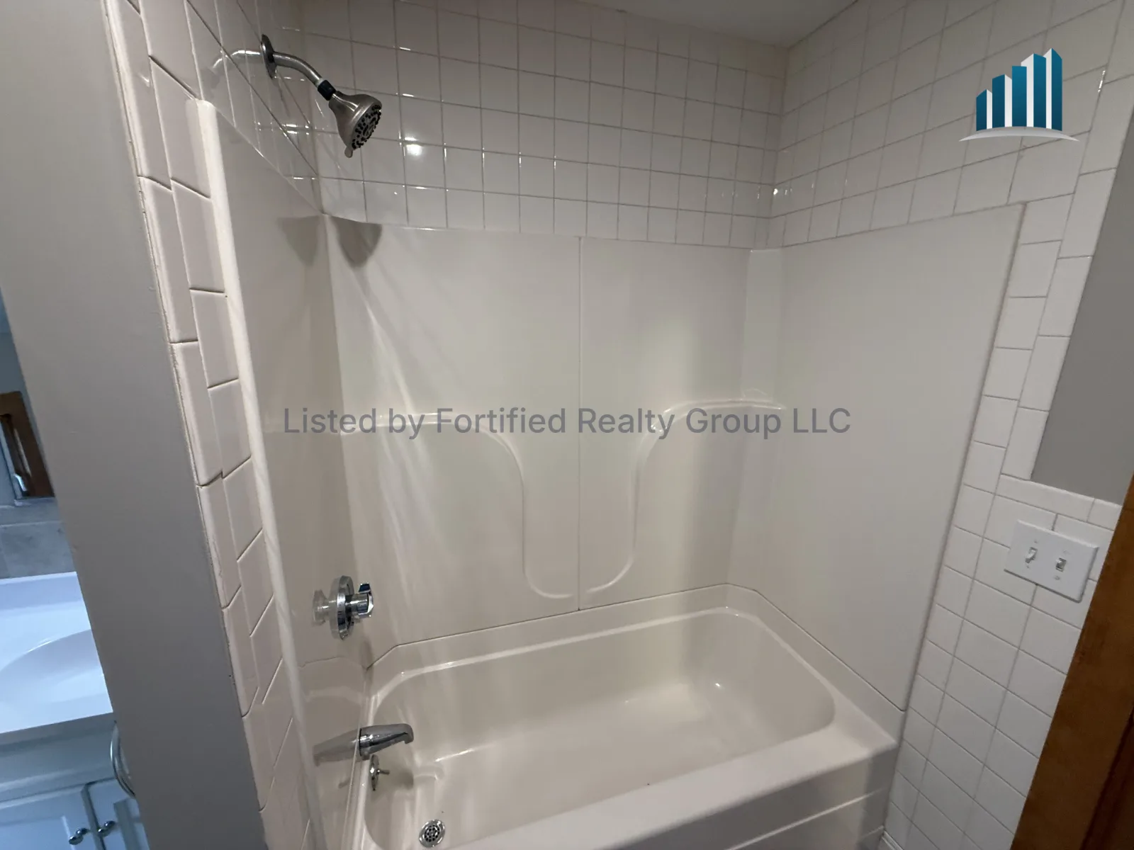 Bathroom — 132 Hall St #Unit 3, Fall River MA