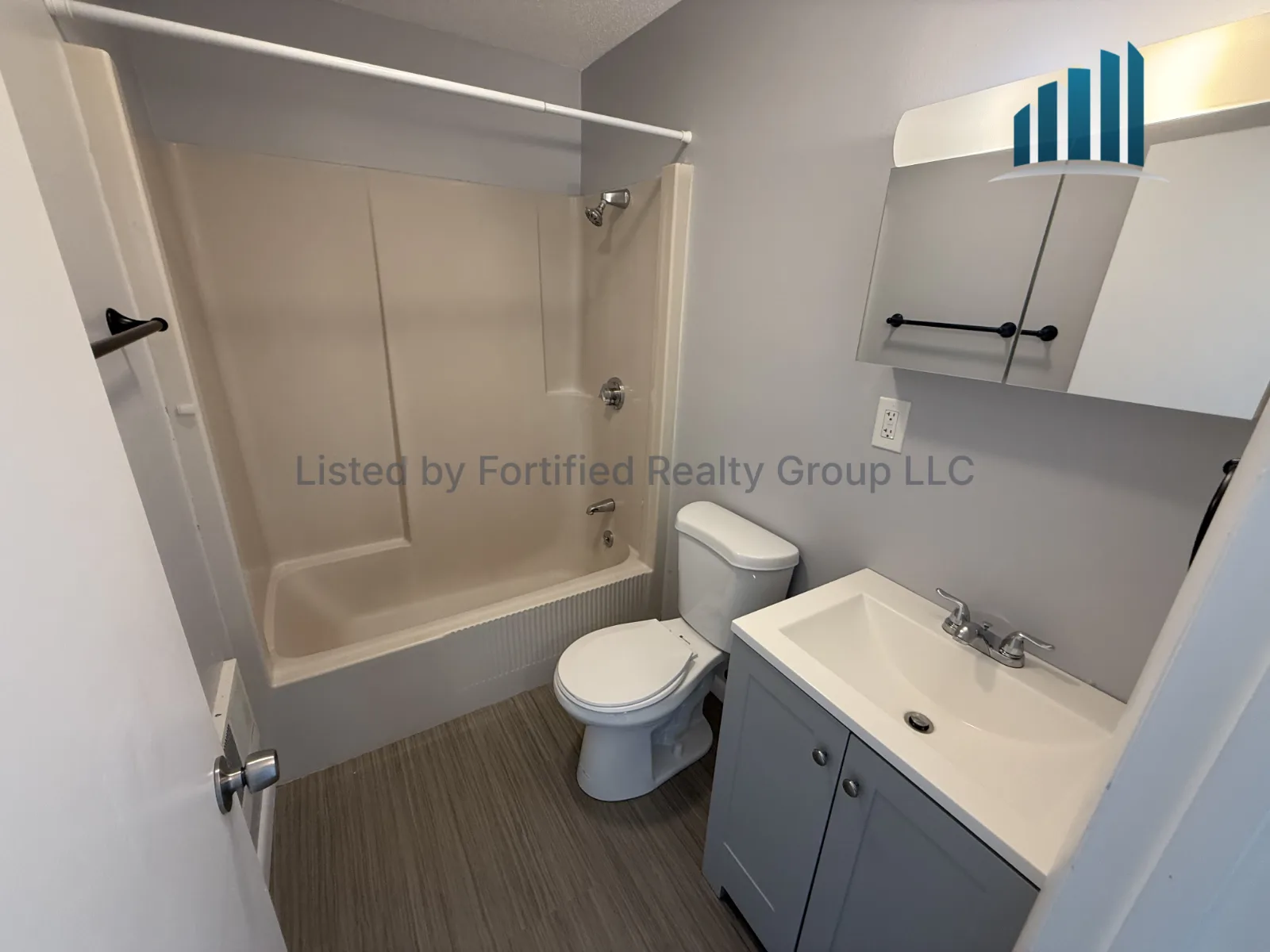 Bathroom — 2438-2448 South Main St #27, Fall River MA