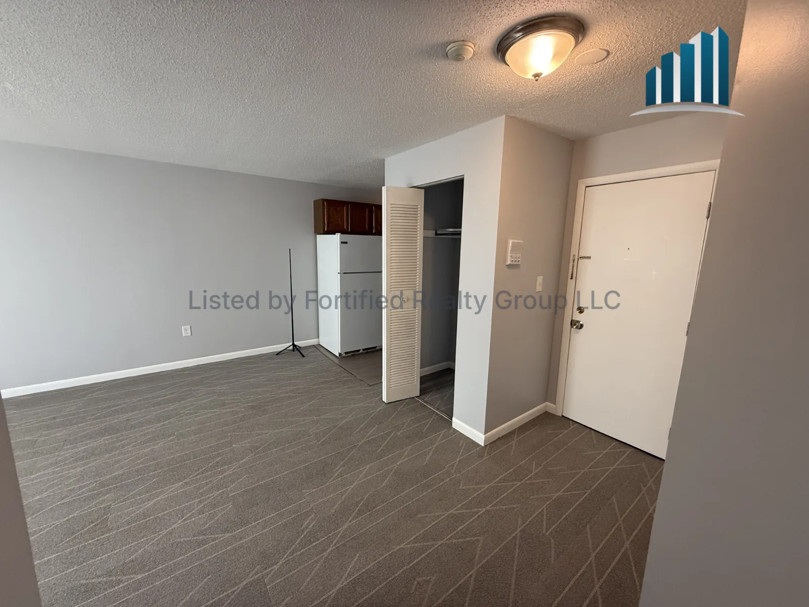 Living room — 2438-2448 South Main St #27, Fall River MA