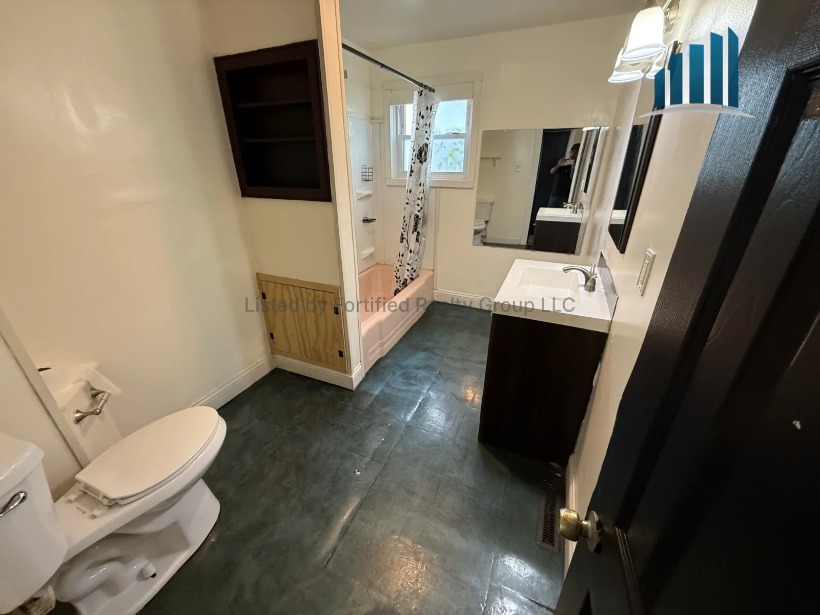 Bathroom — 294 Cambridge St #1, Fall River MA
