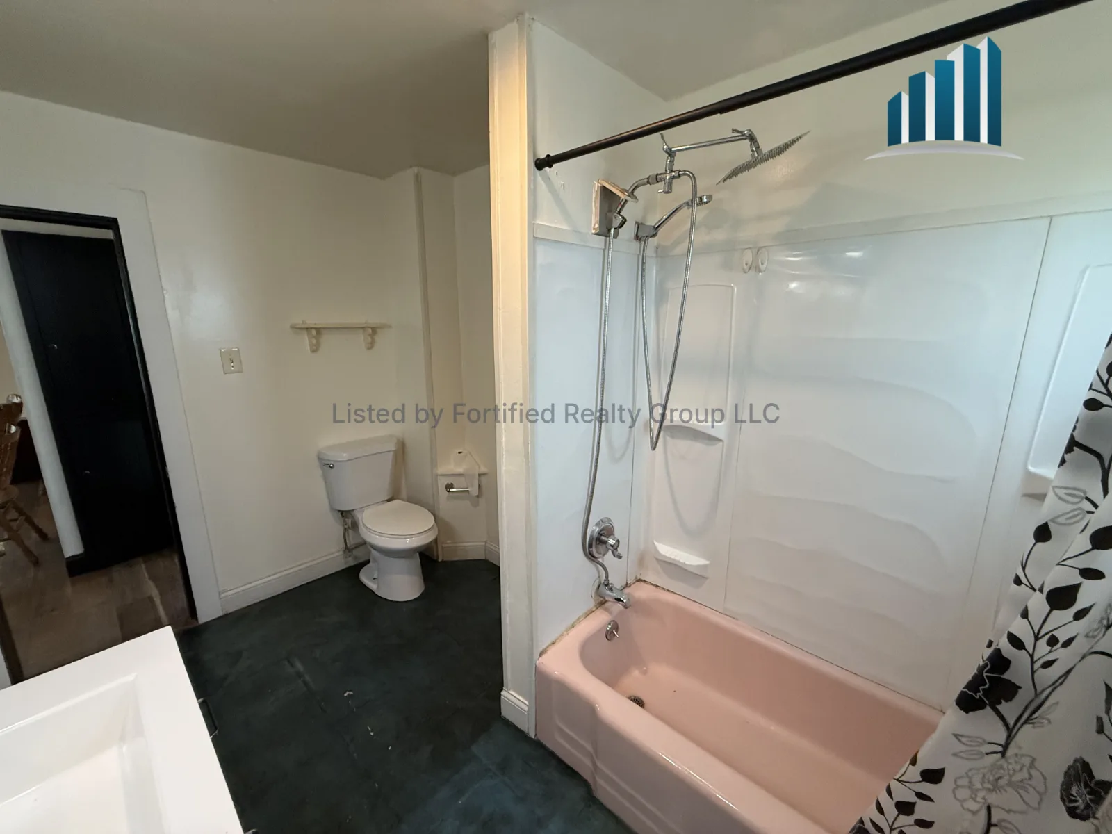 Bathroom — 294 Cambridge St #1, Fall River MA