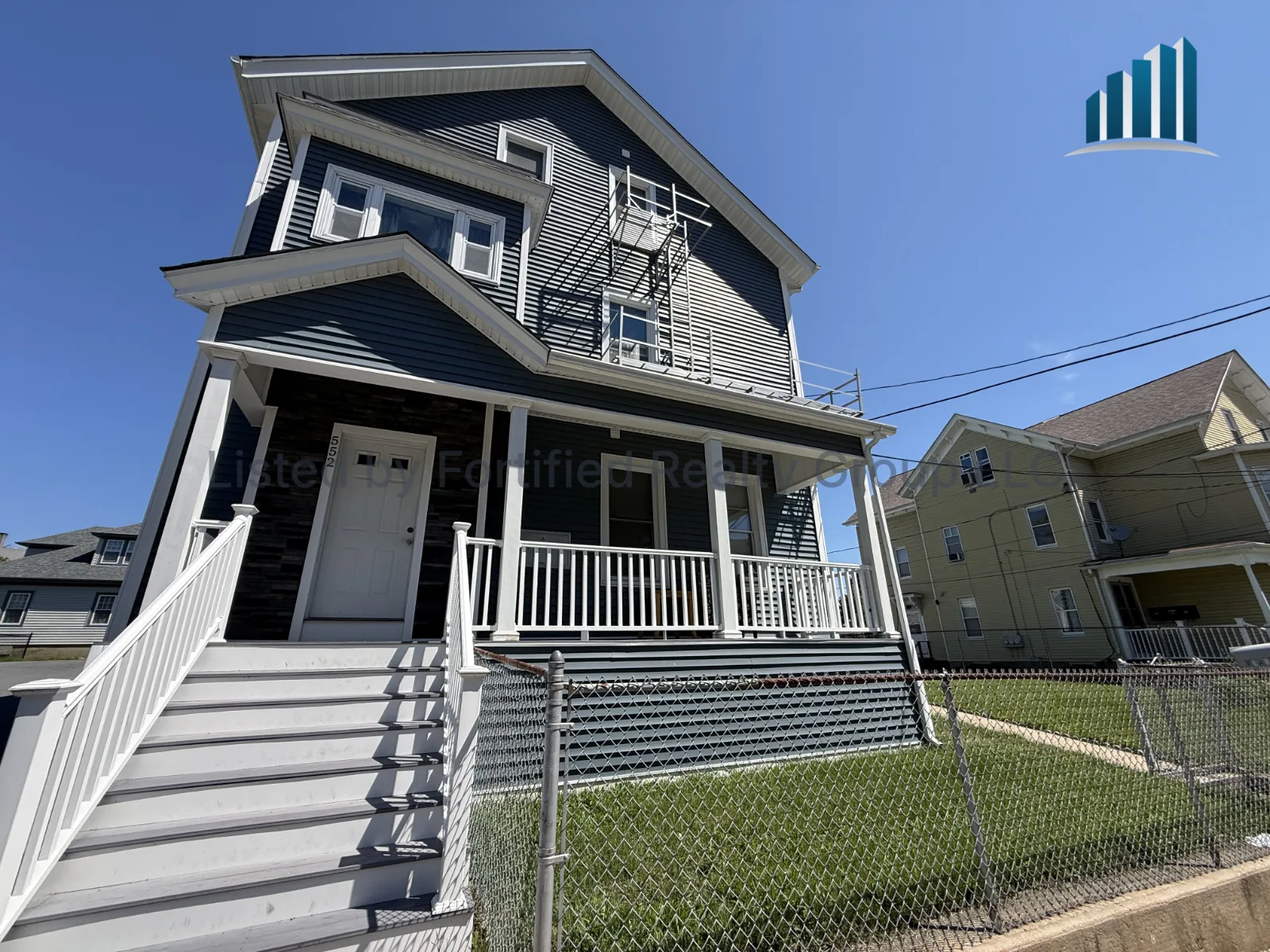 Exterior — 550 Maple St #3R, Fall River MA