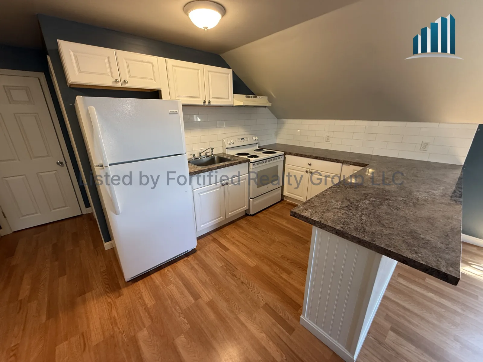Kitchen — 550 Maple St #3F, Fall River MA
