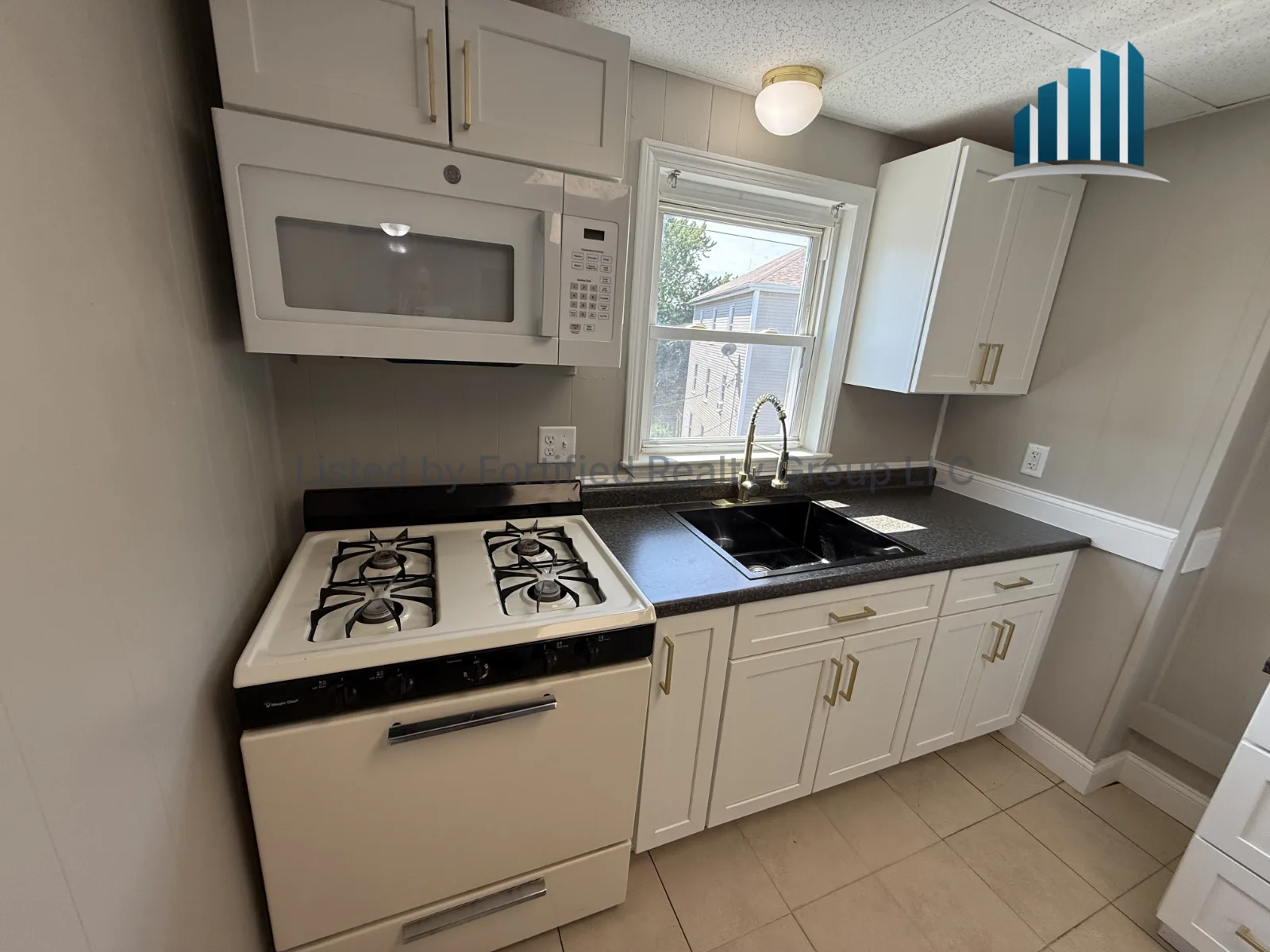 Kitchen — 77-85 Massasoit St #85 - 3, Fall River MA