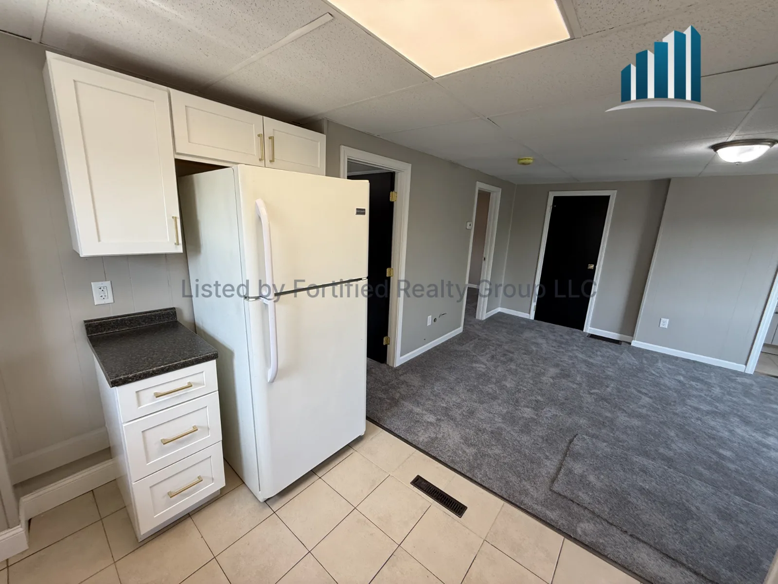 Kitchen — 77-85 Massasoit St #85 - 3, Fall River MA