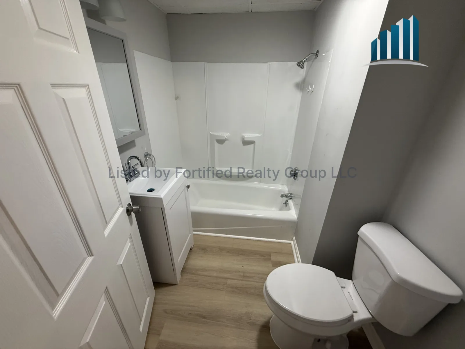 Bathroom — 25 Palmer St #2S, Fall River MA