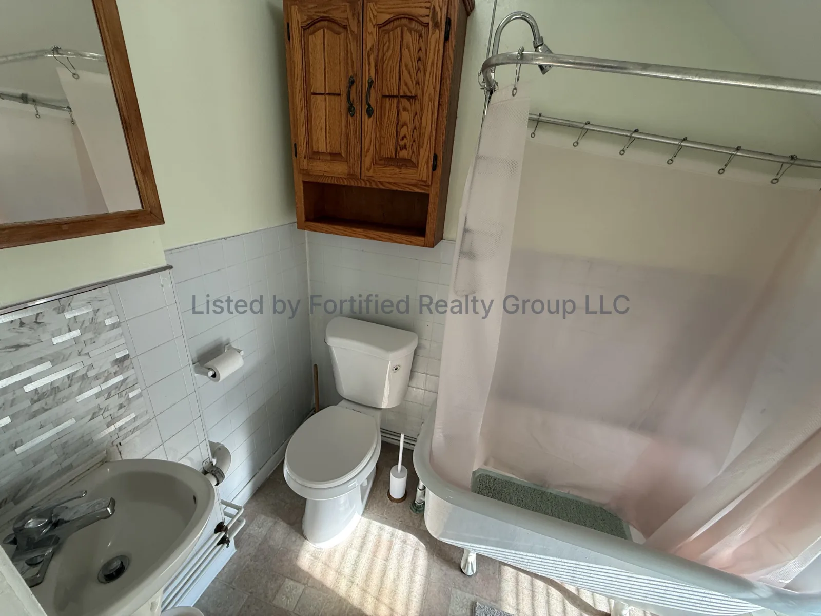 Bathroom — 575 Mount Hope Ave #3, Fall River MA