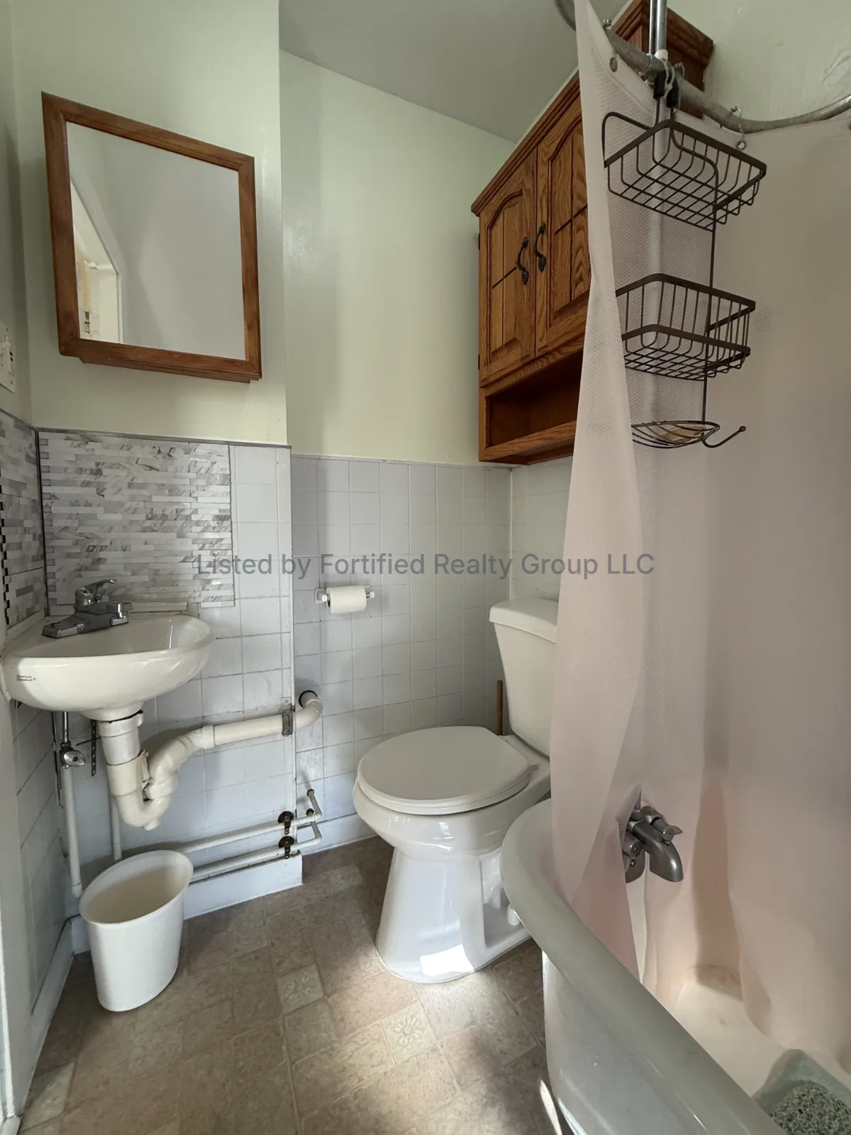 Bathroom — 575 Mount Hope Ave #3, Fall River MA