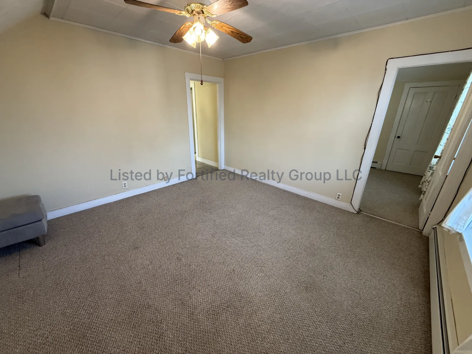 Living room — 575 Mount Hope Ave #3, Fall River MA